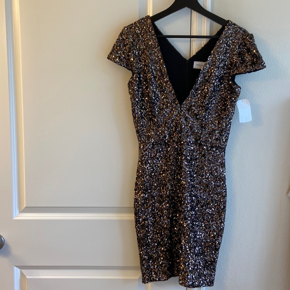NWT Dress the Population Sparkle Dress - Large.